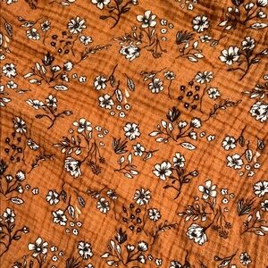 Mebie Baby Floral Crib Sheet